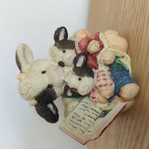 Enesco Mary's Moo Moos "Tell Moo The Story" Vintage 1995